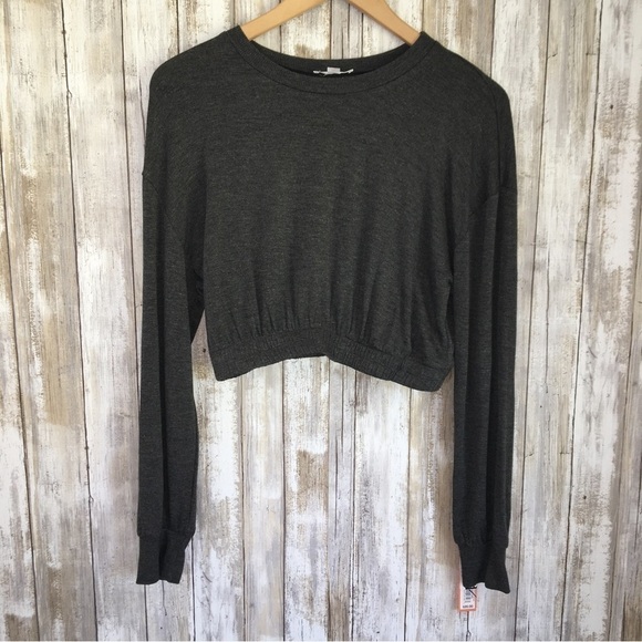 Colsie Tops - NWT Colsie Grey Banded Waist Long Sleeve